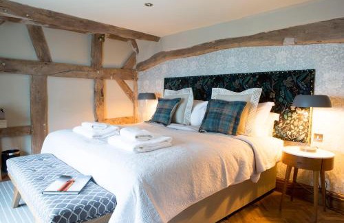 Prestbury Bed & Breakfast | The Legh Arms Prestbury