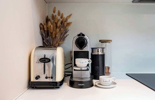 Westbourne Apartment | The Light Chambers Notting Hill- by Out of Office Lifestyle