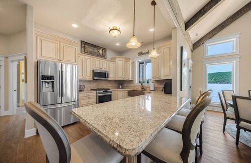 Osage Beach House | The Lighthouse - Amazing 7,000 SF Home - Private Heated Pool & Golf Course