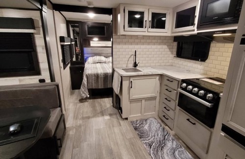 Boston Harbor House | The Lighthouse RV- Beautiful views- Boston Harbor I Olympia