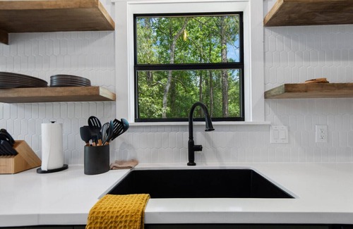 Brookeland House | The Lily Pad at Cabin Grove - Minutes to Rayburn Resort & Lake Sam Rayburn