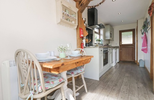 Camborne Cottage | THE LILY PAD, with a garden in Camborne