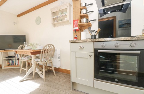 Camborne Cottage | THE LILY PAD, with a garden in Camborne