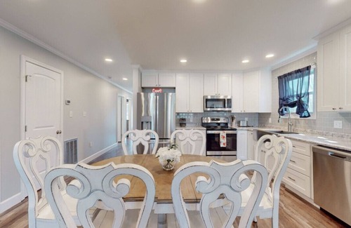 Fayetteville House | The Lincoln | Downtown Dreamin'
