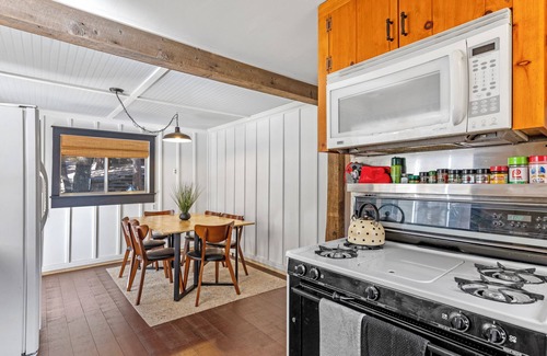 Alta Sierra Cabin | The Little Cabin - Tranquil Forest Getaway, Close to Ski Resort & Hiking Trails!