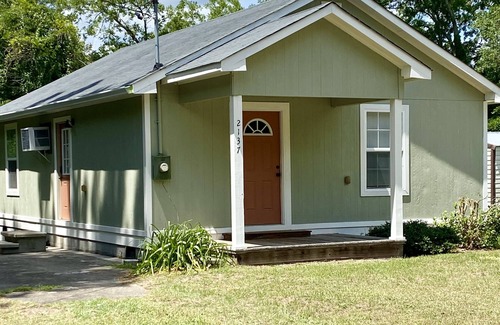 Augusta House | The Little Green House