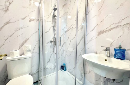 Euston Apartment | The Little Guest House (F1)