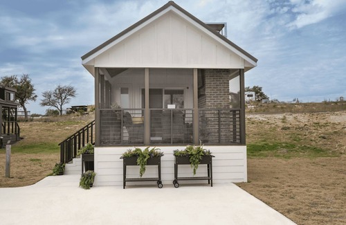 Fredericksburg Cottage | The Little Haus - 153