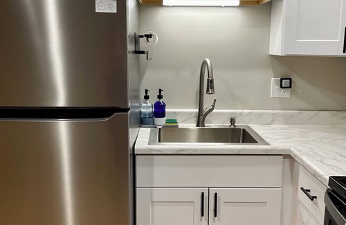 Honesdale Apartment | The Little Hayloft - Clean & Bright One Bedroom Loft in Honesdale, PA