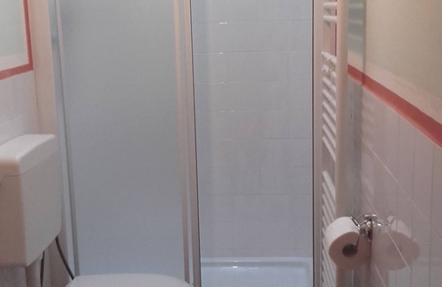 Borgo Tossignano Apartment | The little house on the river