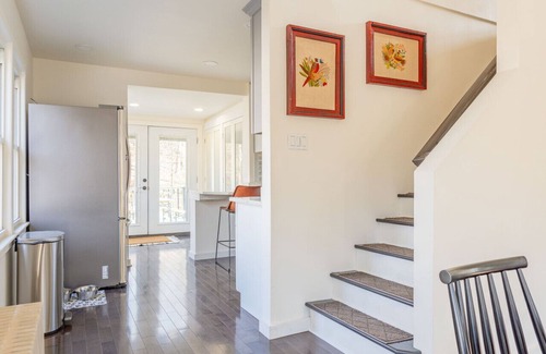 Livingston Manor Apartment | The Little Manor House