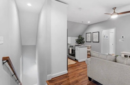 North Raleigh House | The Little Oak City Sanctuary. Centrally Located