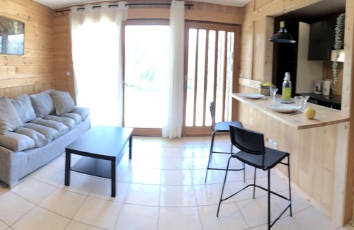 Navette Apartment | The little shuttle with a view of the mountains