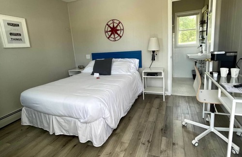 Mount Horeb Apartment | THE LITTLE VILLAGE , Full Bed 108