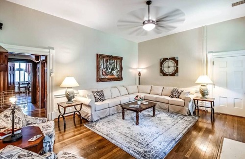 Tazewell House | The Litz Suite - Litz Mansion