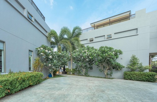 Thep Kasattri Villa | The Local Phuket @ Phuket UNIT#1