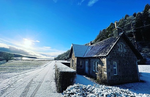 Lochgilphead Cottage | The Lodge - a lodge that sleeps 6 guests in 3 bedrooms