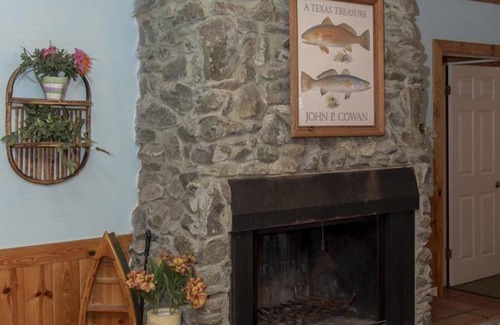 Fulton House | The Lodge at D&R Pelican Bay Resort