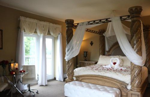 Danielsville Cabin | The Lodge at Woodstone Country Club