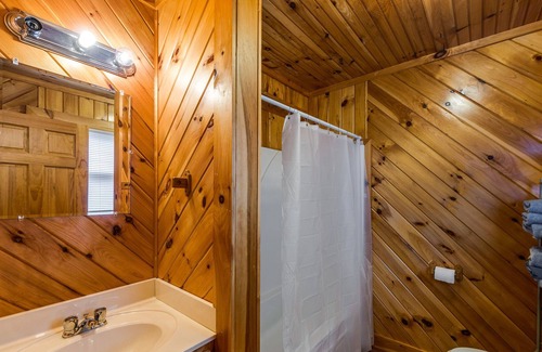 Allons Cabin | The Lodge-Cab.16 at MC Marina on Dale Hollow Lake near Standing Stone State Park