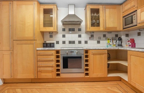 Edgbaston Apartment | The Lodge - Exquisite 2 Bed with Ensuite