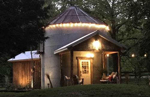 Belfast Cabin | The Lodge Grain Bin at Goose Creek Farm in Cornersville TN