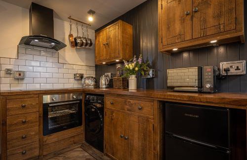 Achachork House | The Lodge in the Loch