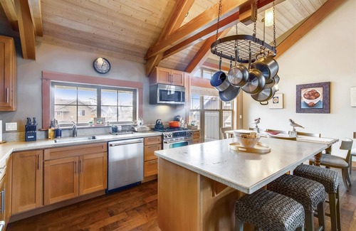 Tolovana Park House | The Lodges D-1 - Beachcomber Vacation Homes