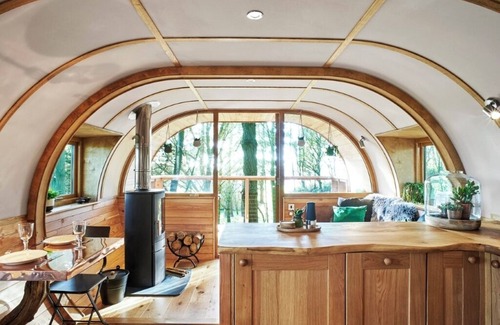 Putsborough House | The Loft at Pickwell Manor- A unique and wonderful treehouse with an ocean view