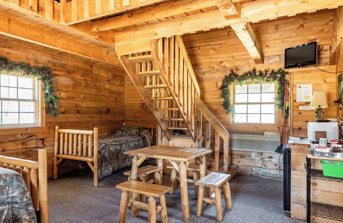 Neillsville Cabin | The Loft Cabin at the Riviera Resort in Neillsville, Wisconsin!