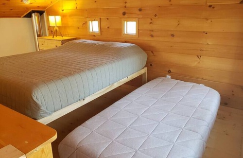 Keene House | The Loft - Keene | Modernized Private Guesthouse in Town | Centrally Located to Major Trailheads