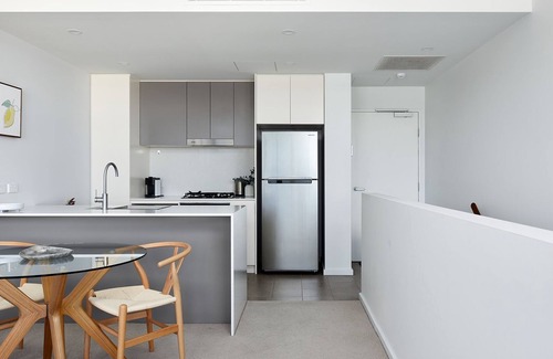 Newcastle Apartment | The Loft - Newcastle CBD Apartment