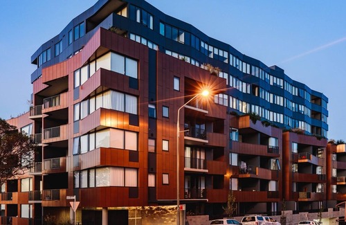 Newcastle Apartment | The Loft - Newcastle CBD Apartment