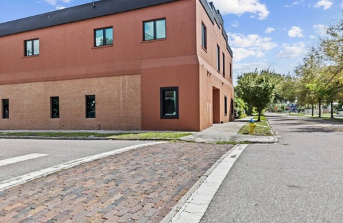 Tampa Heights Apartment | The Loft on Central in Historic Tampa Heights