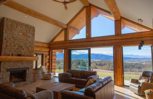 Moonbah House | The Log House - Jindabyne
