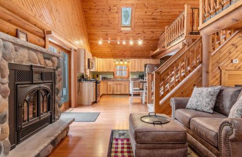 Necedah House | The Logs