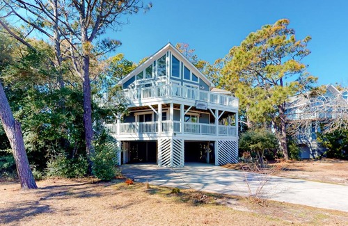 Corolla Light House | The Long Islander CL11