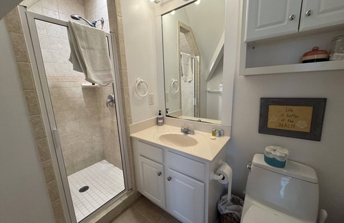Cape Fear Station House | The Long Time - pet friendly in Cape Fear Station with both clubs!