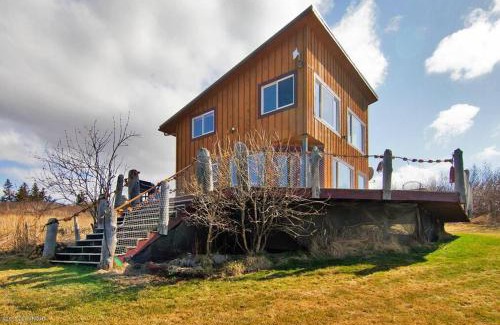 Homer Ski Chalet | The Lookout - ALASKA SIZED VIEWS