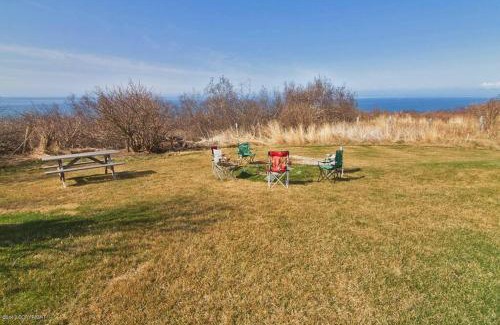 Homer Ski Chalet | The Lookout - ALASKA SIZED VIEWS