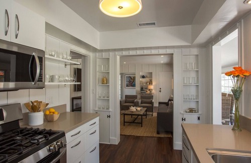 West Beach House | The Lookout at West Beach - Summertime in the Heart of West Beach