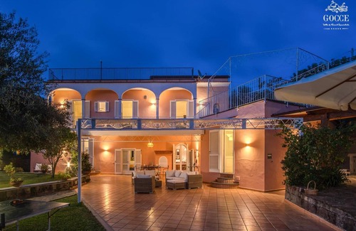 Termini Villa | The Lookout – Exclusive Garden Villa with Capri Views