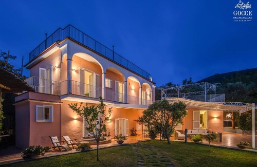 Termini Villa | The Lookout – Exclusive Garden Villa with Capri Views