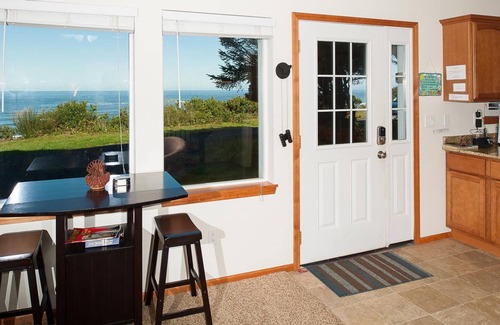 Beverly Beach House | The Lookout