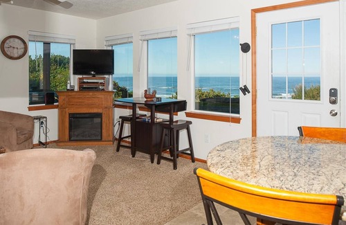 Beverly Beach House | The Lookout
