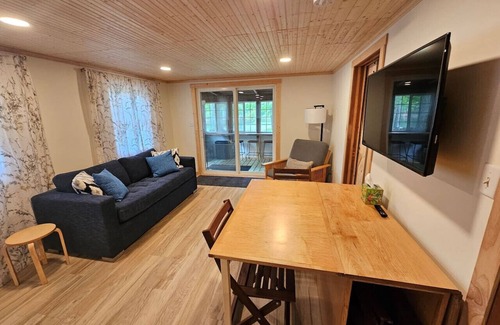 Hayward Cabin | The Loonatic Lodge on Callahan Lake