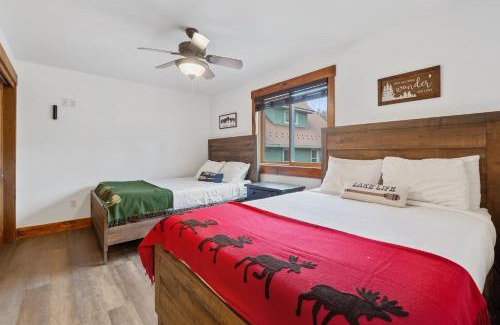 Grand Lake Hotel | The Loose Moose Lodge #3 At Downtown Grand Lake