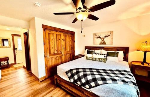 Grand Lake Hotel | The Loose Moose Lodge #8 At Downtown Grand Lake