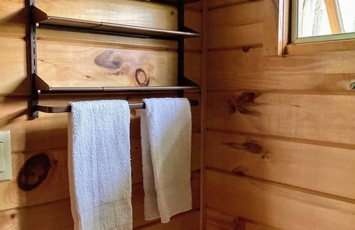 Indian Lake Hotel | The Lorca ADK Motel Room 7