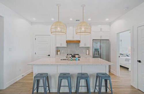 Port Aransas House | The Lost Chancla - Pet Friendly! View of Community Pool!